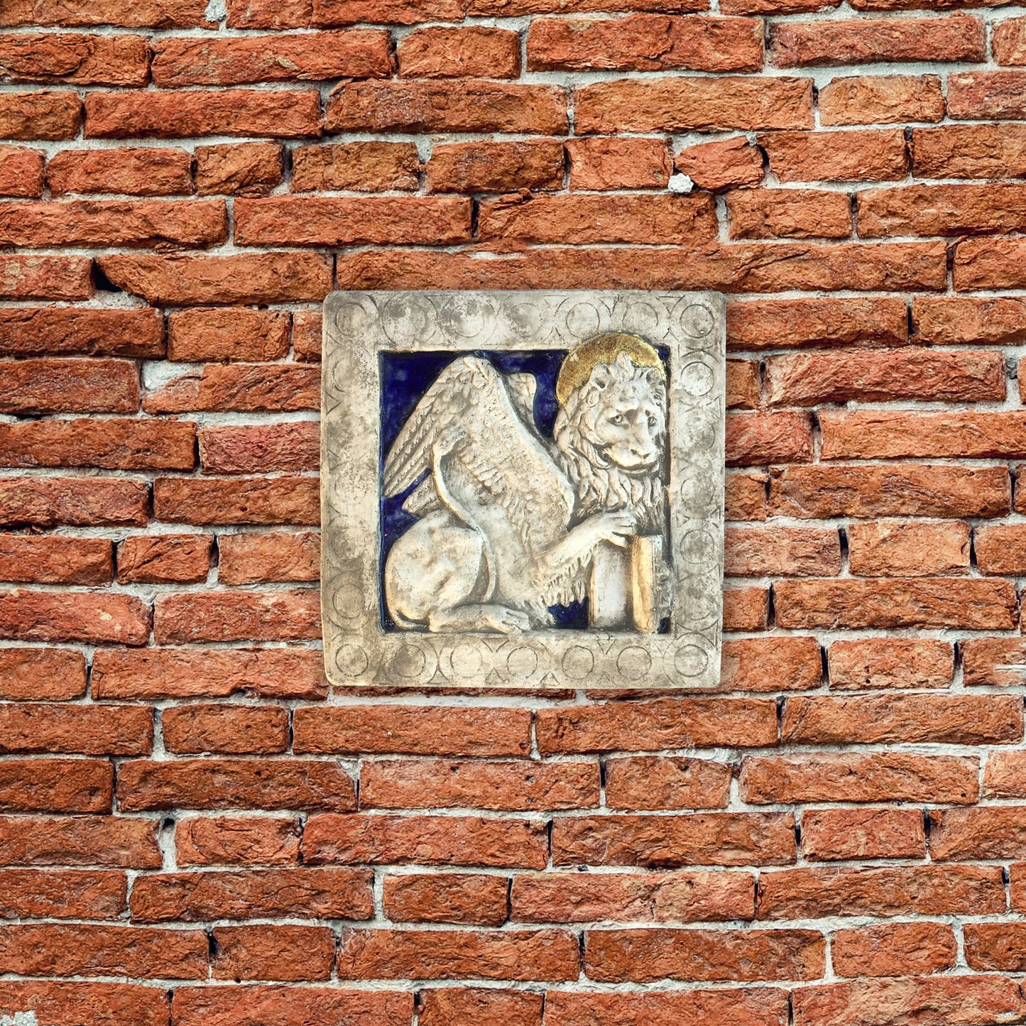 Markuslöwe aus Donatello, bemalte Skulptur aus Keramik