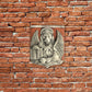 Markuslöwe in einem Schild, bemalte Skulptur aus Terrakotta